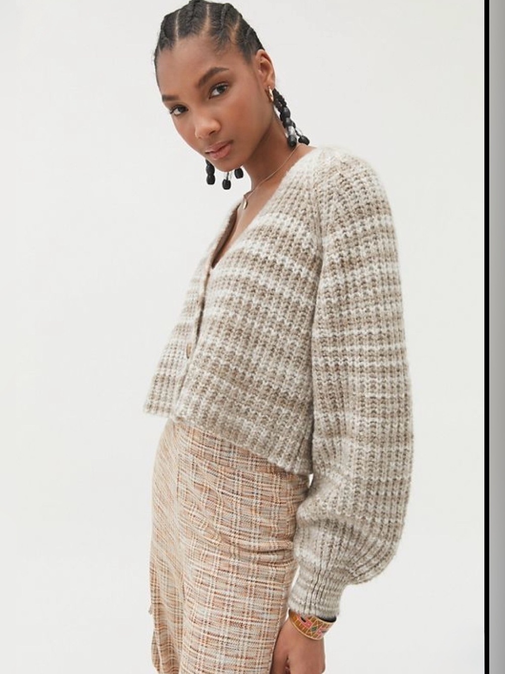 Urban Outfitters Kai Cropped Cardigan in Tan Brown Size XS  Cozy Chucky Knit